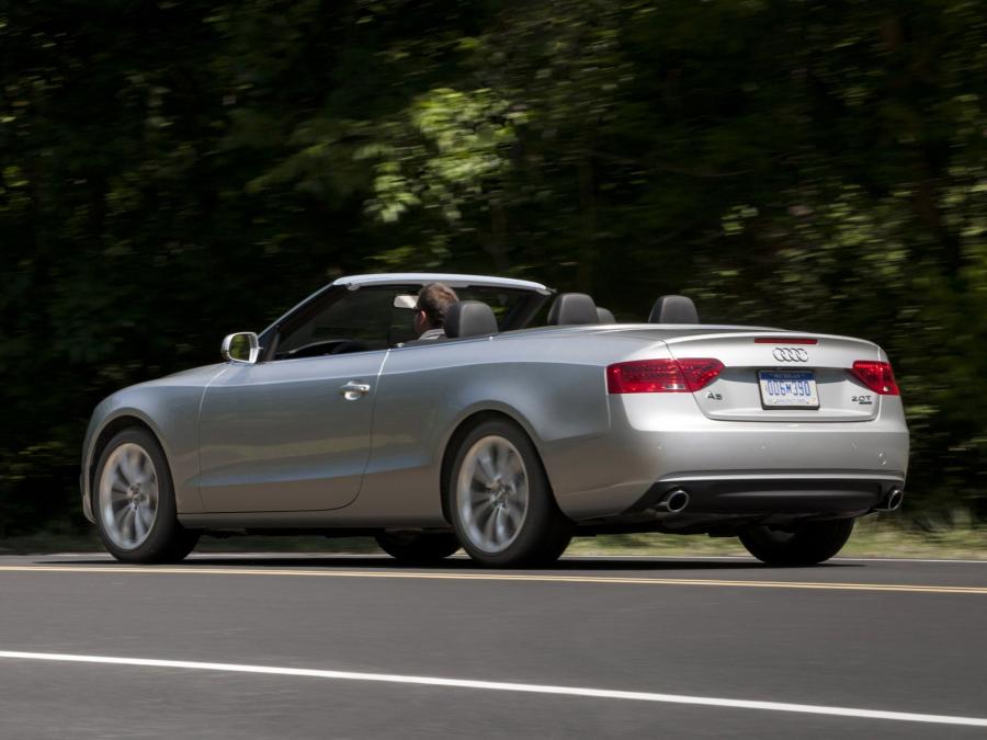  Audi A5 Cabriolet 2.0T 2012 года  (NA) (фото 4 из 7)